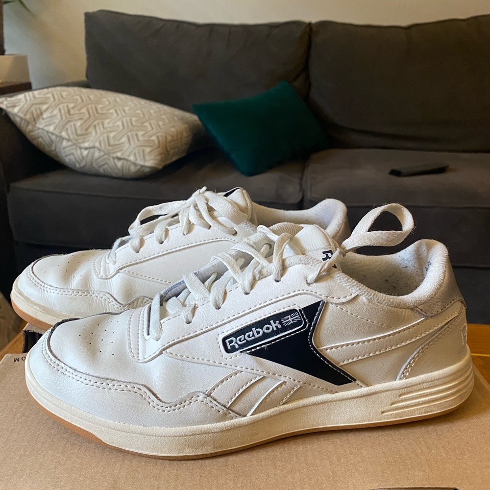 Women’s Reebok sneakers
